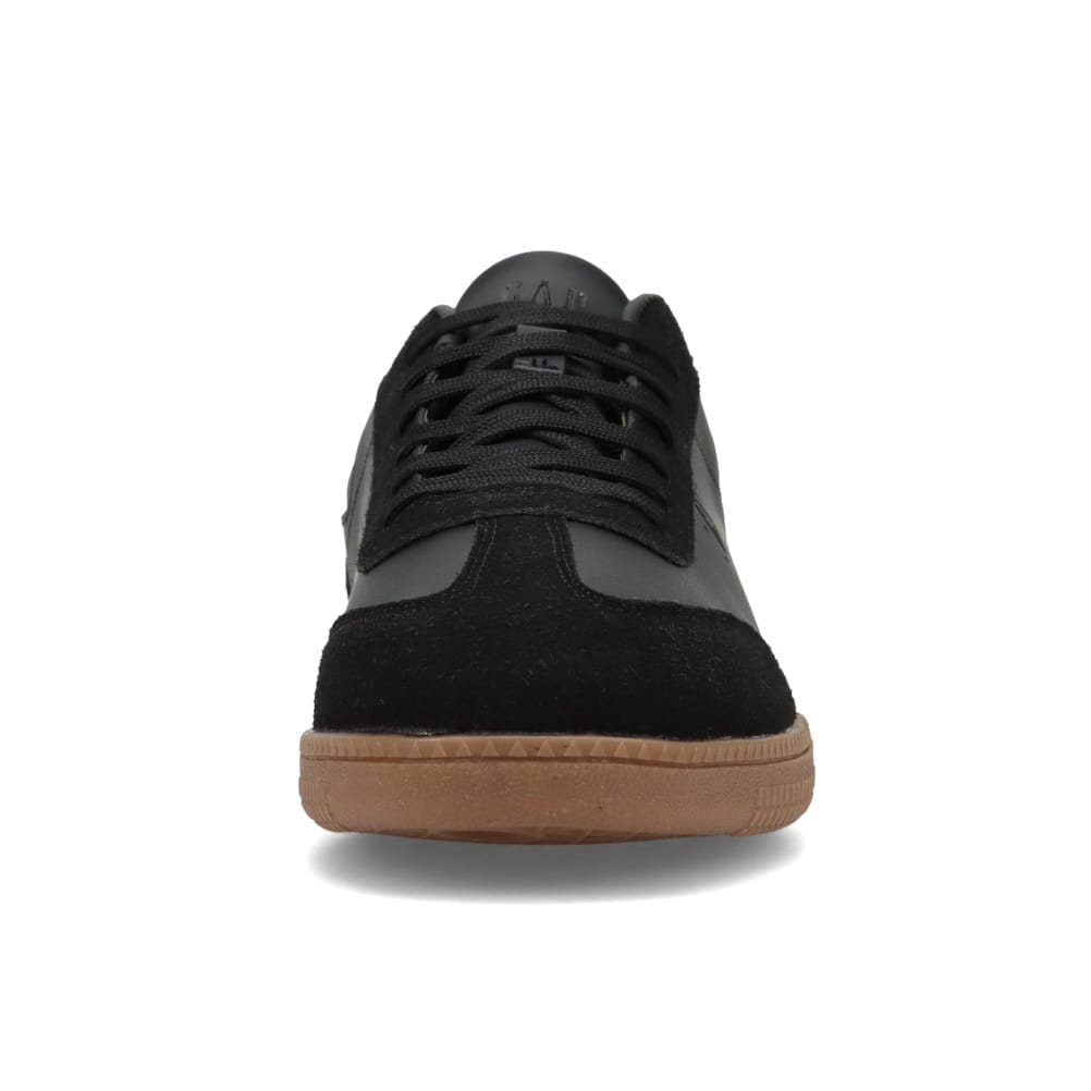 コートスニーカー