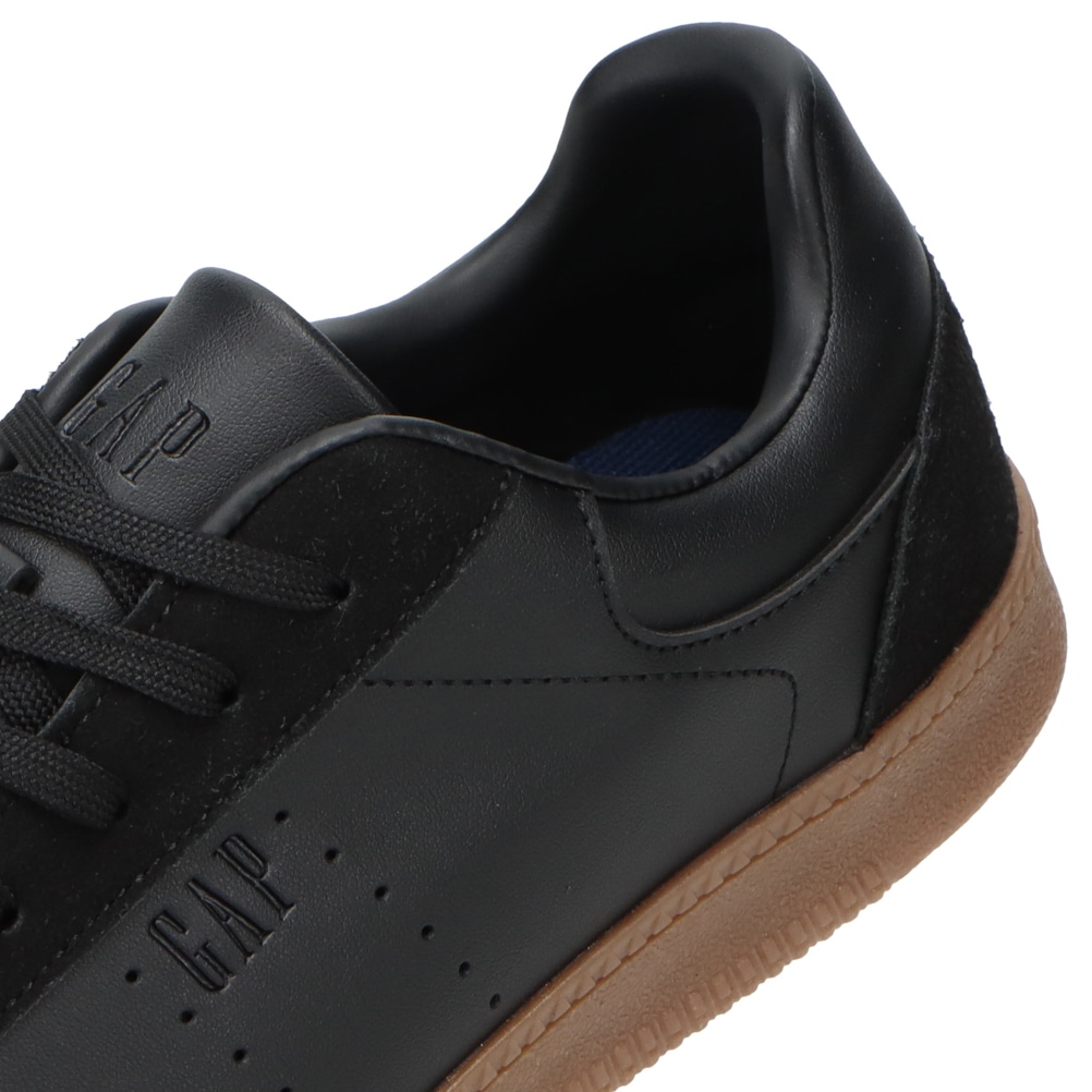 コートスニーカー