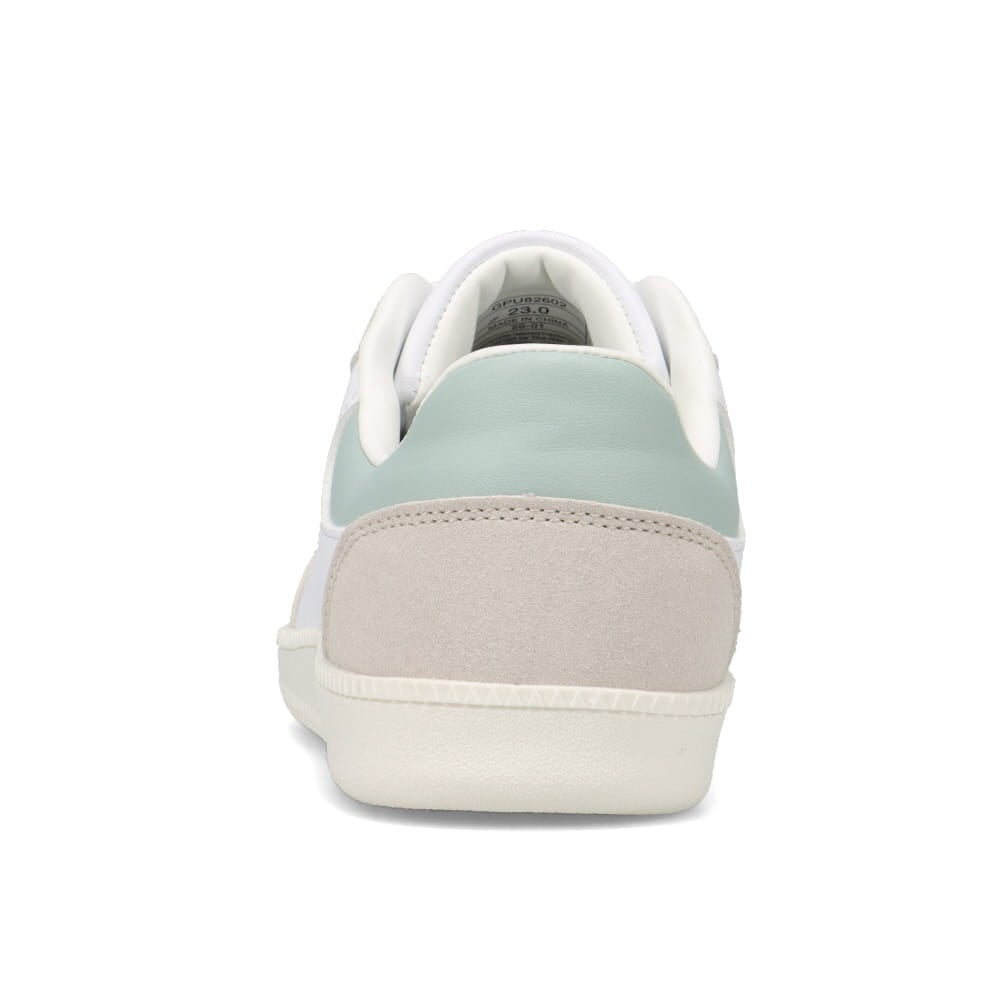 コートスニーカー