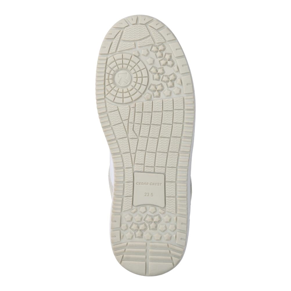 スパットシューズ（スニーカータイプ）手を使わずに履ける