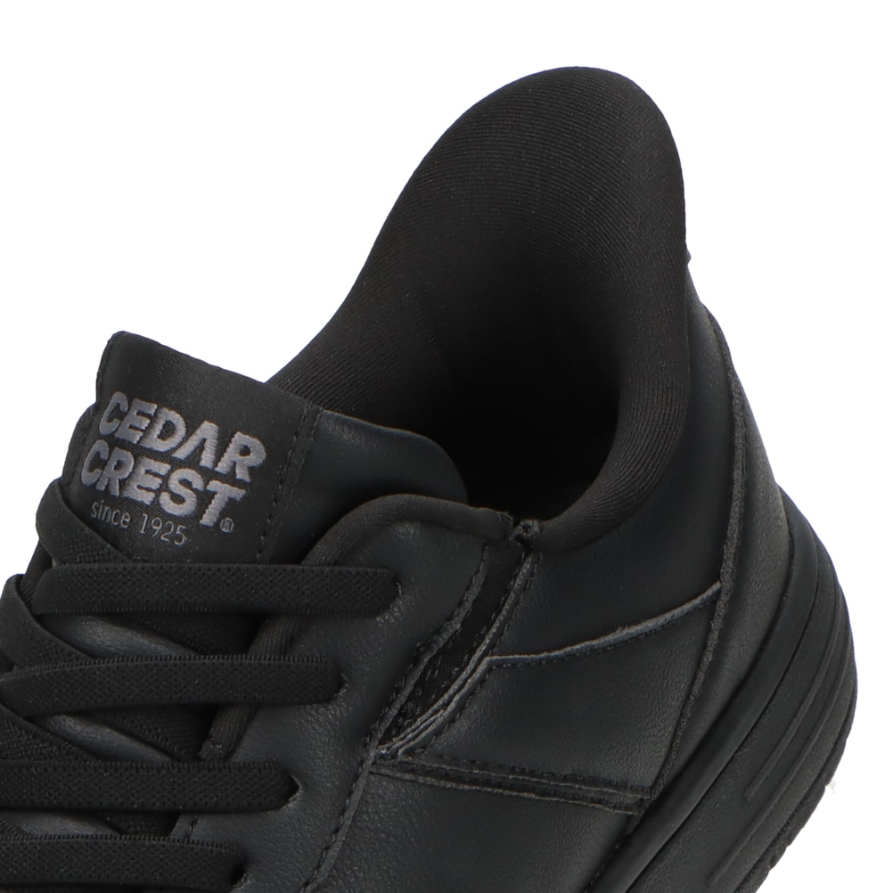 スパットシューズ（スニーカータイプ）手を使わずに履ける