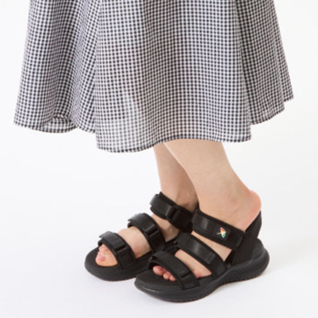 スパットシューズ（サンダルタイプ）手を使わずに履ける【22.0cm～25.5cm（S～LL）】